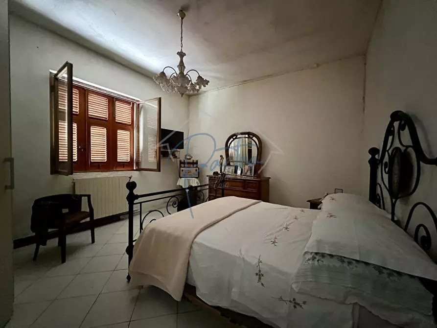 Immagine 25 di Casa indipendente in vendita  a Massa