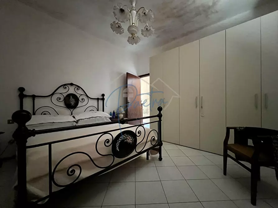 Immagine 27 di Casa indipendente in vendita  a Massa