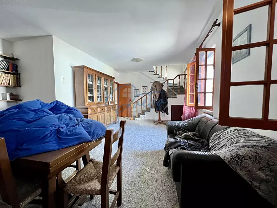 Immagine 4 di Casa indipendente in vendita  a Massa