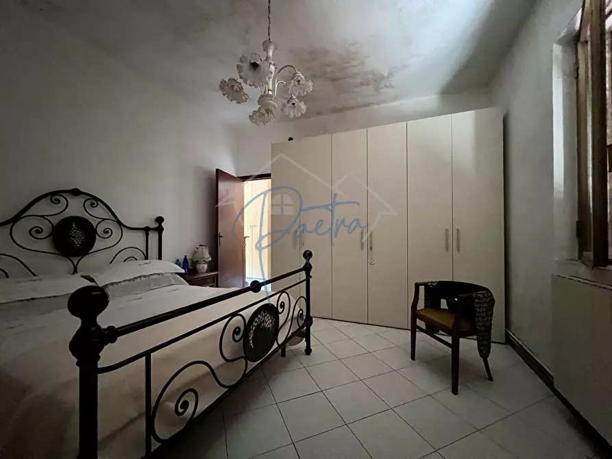 Immagine 26 di Casa indipendente in vendita  a Massa