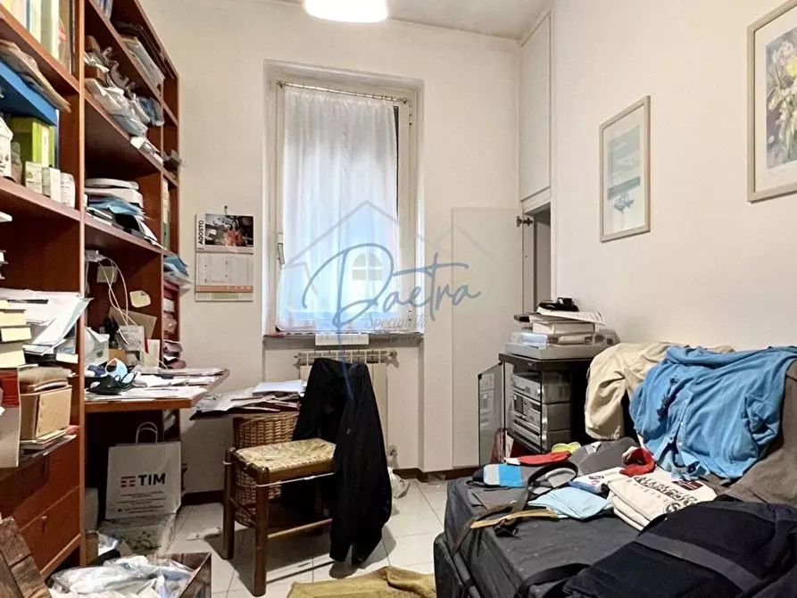 Immagine 11 di Casa semindipendente in vendita  a Massa