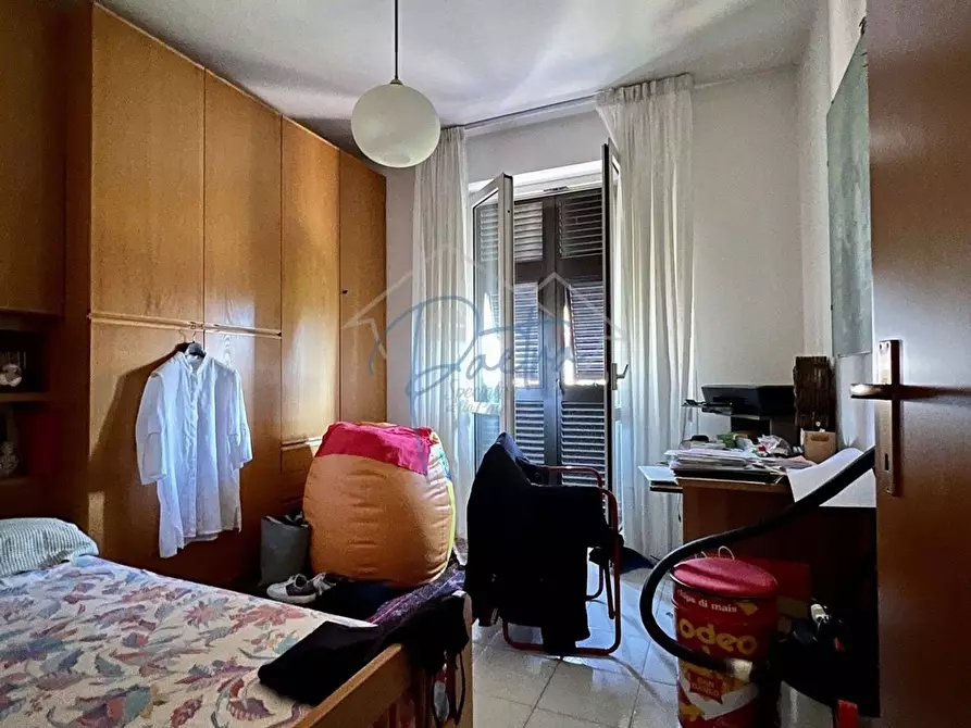 Immagine 12 di Casa semindipendente in vendita  a Massa