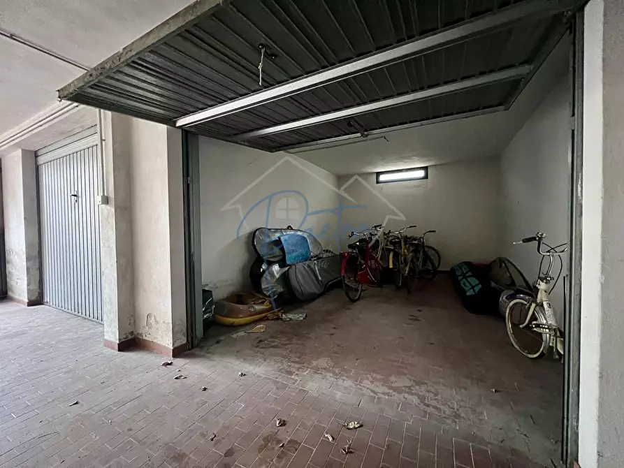 Immagine 25 di Villetta a schiera in vendita  a Massa