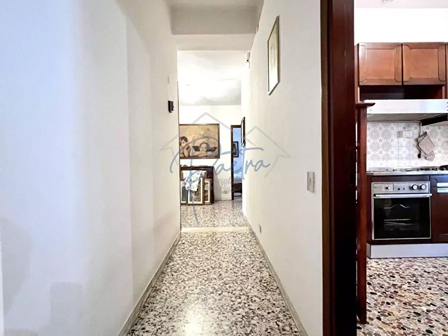 Immagine 13 di Casa semindipendente in vendita  a Massa