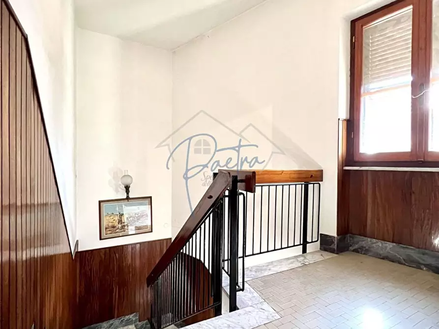 Immagine 11 di Casa semindipendente in vendita  a Massa