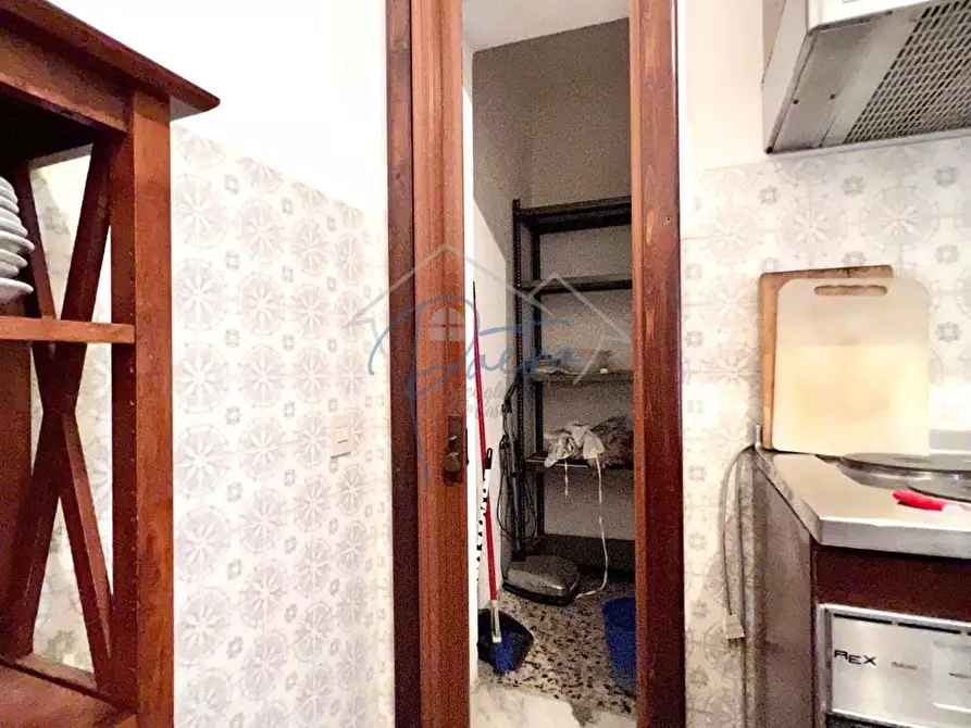 Immagine 16 di Casa semindipendente in vendita  a Massa