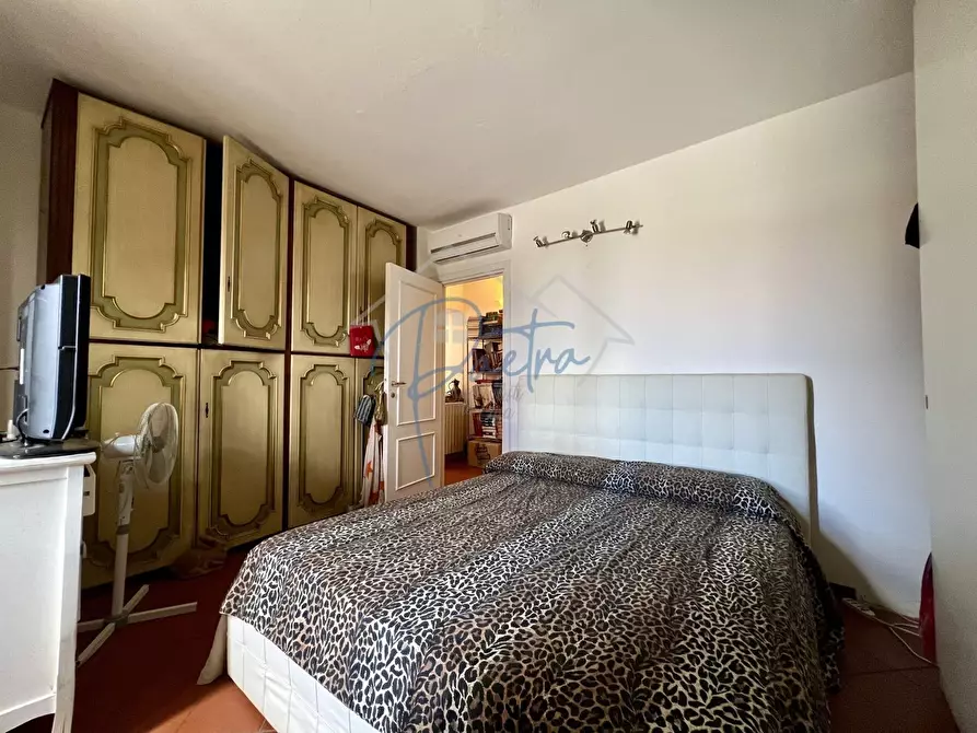 Immagine 27 di Villetta a schiera in vendita  a Montignoso