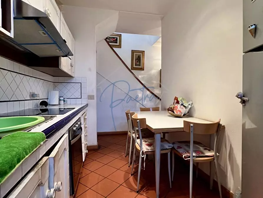 Immagine 18 di Villetta a schiera in vendita  a Montignoso