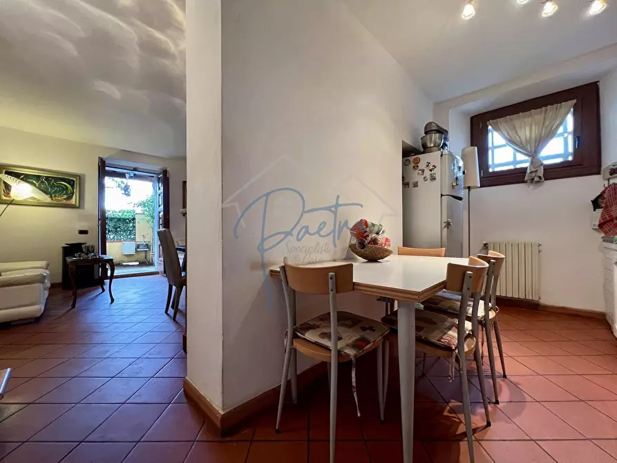 Immagine 15 di Villetta a schiera in vendita  a Montignoso