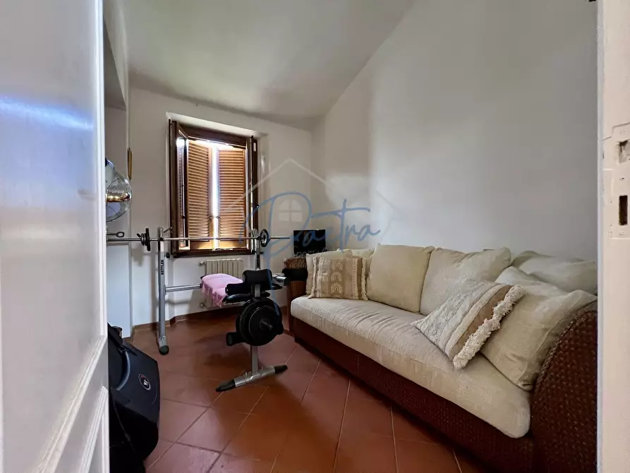 Immagine 32 di Villetta a schiera in vendita  a Montignoso