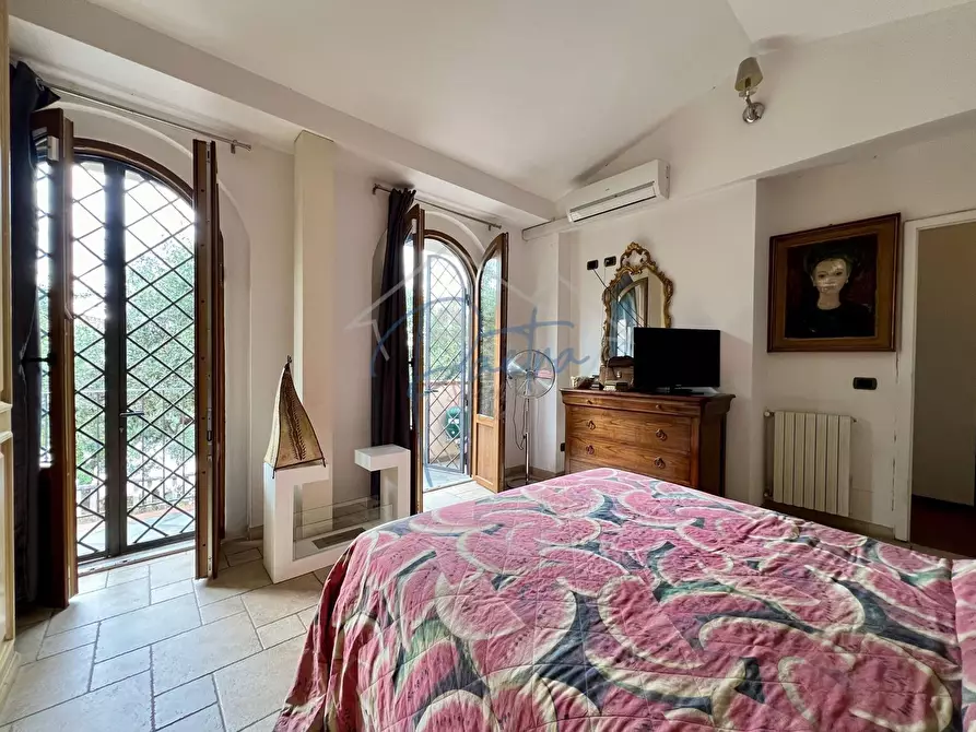 Immagine 23 di Villetta a schiera in vendita  a Montignoso