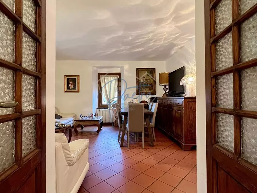 Immagine 13 di Villetta a schiera in vendita  a Montignoso