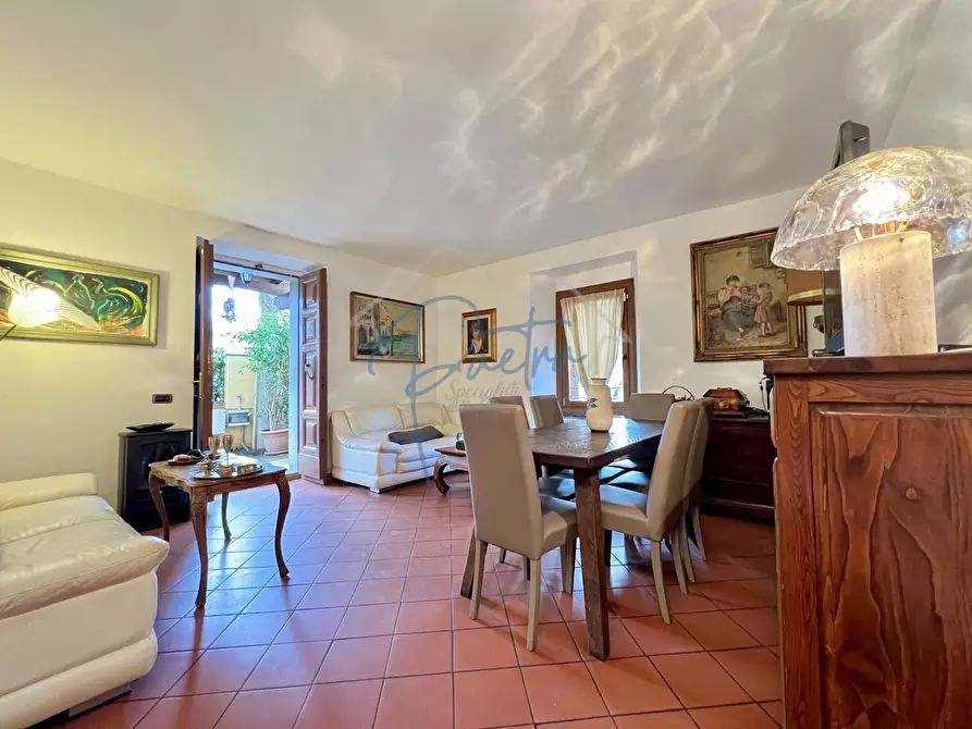 Immagine 11 di Villetta a schiera in vendita  a Montignoso