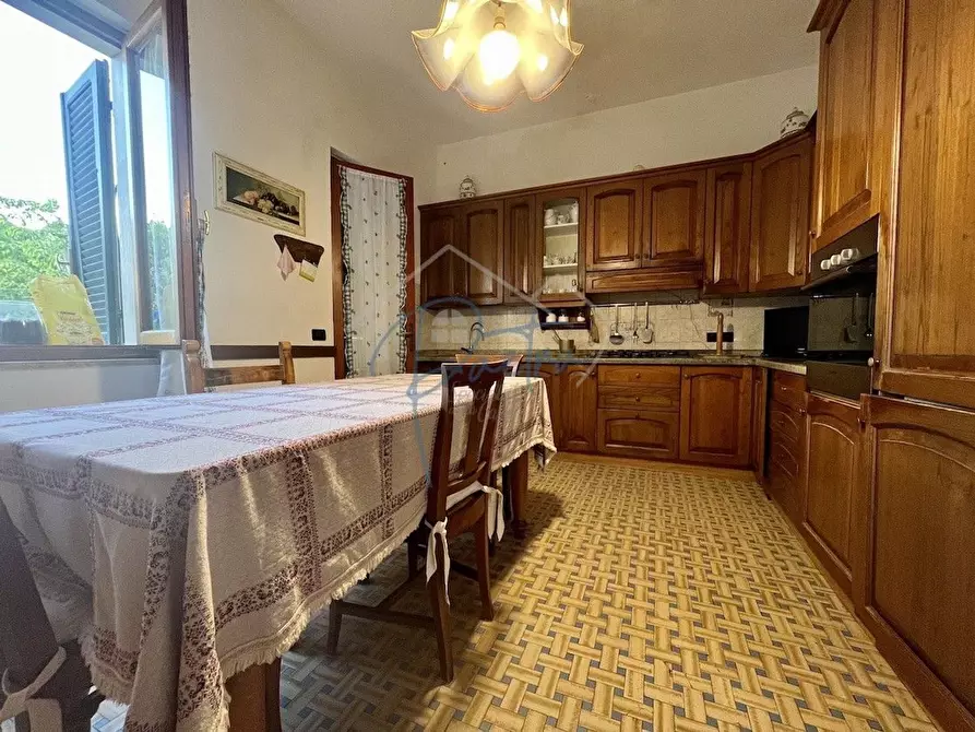 Immagine 5 di Casa indipendente in affitto  a Massa