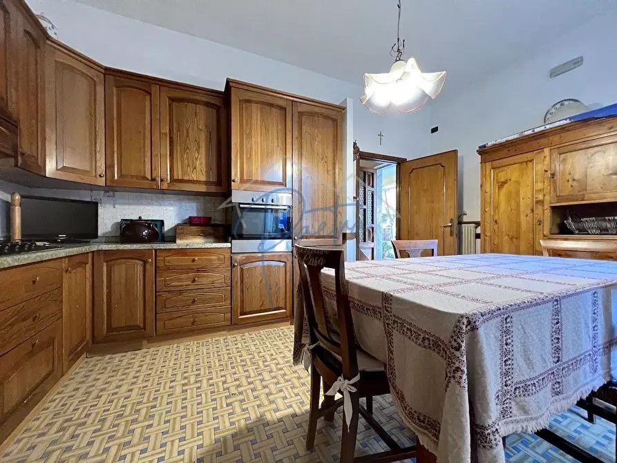 Immagine 6 di Casa indipendente in affitto  a Massa