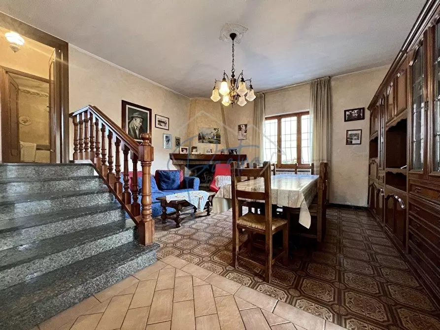 Immagine 3 di Casa indipendente in affitto  a Massa