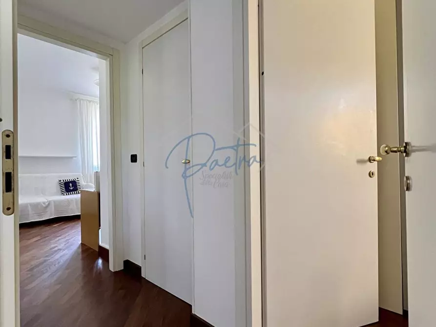 Immagine 17 di Appartamento in affitto  a Massa