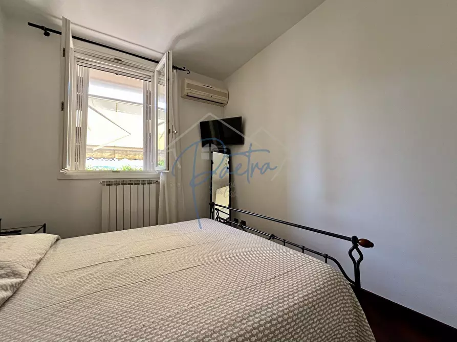 Immagine 19 di Appartamento in affitto  a Massa