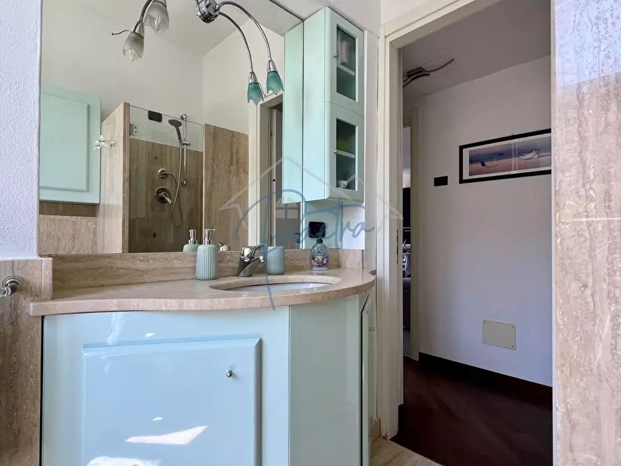 Immagine 27 di Appartamento in affitto  a Massa