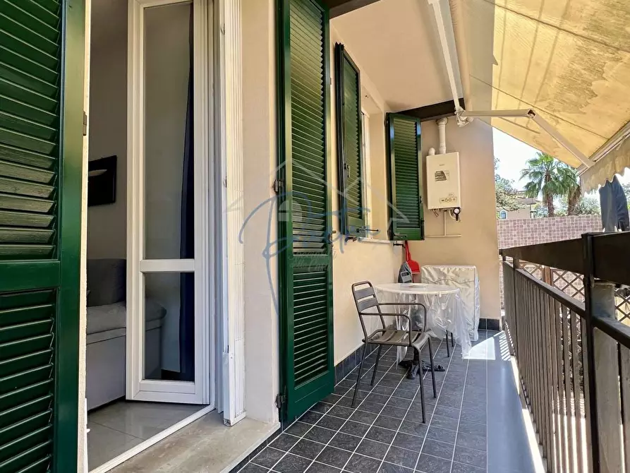 Immagine 2 di Appartamento in affitto  a Massa