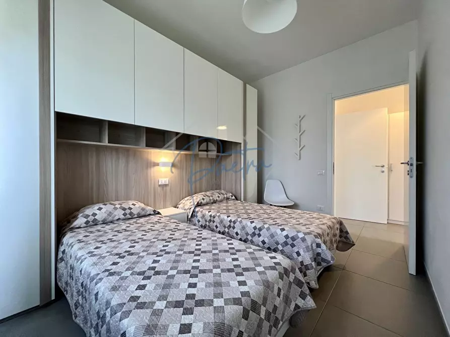 Immagine 9 di Appartamento in affitto  a Massa