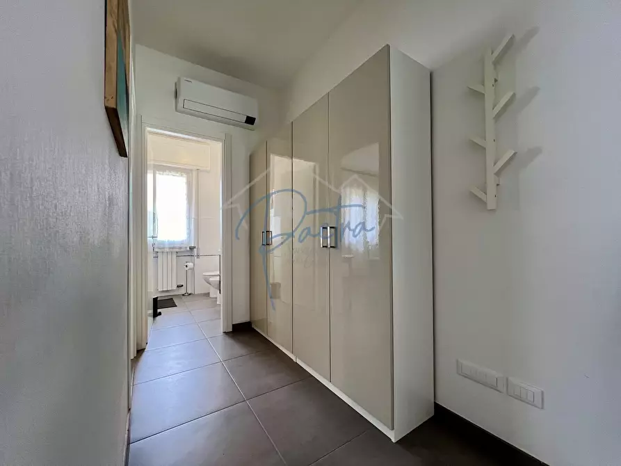 Immagine 17 di Appartamento in affitto  a Massa