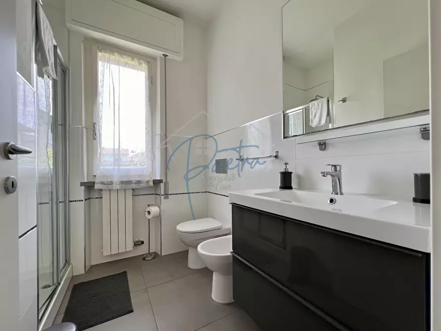 Immagine 19 di Appartamento in affitto  a Massa