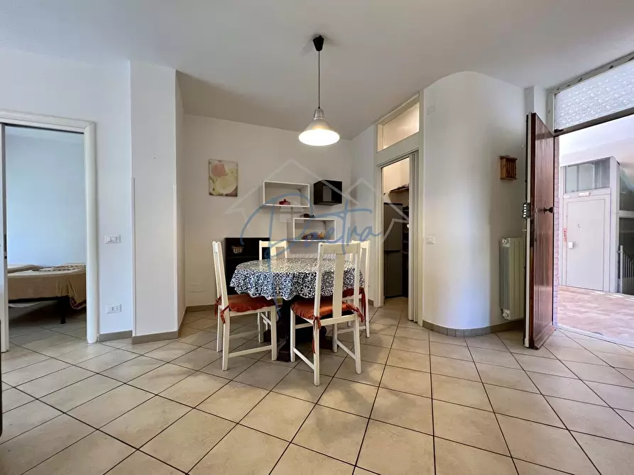 Immagine 7 di Appartamento in affitto  a Massa