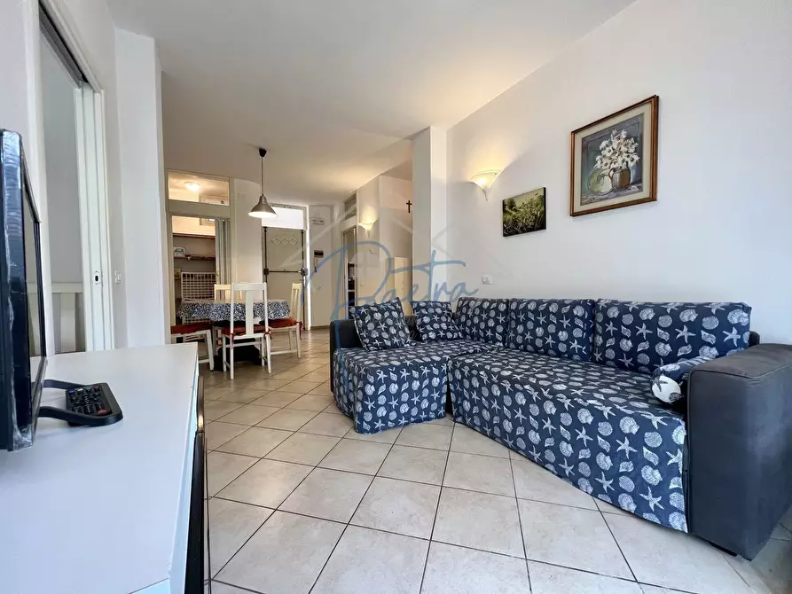 Immagine 2 di Appartamento in affitto  a Massa