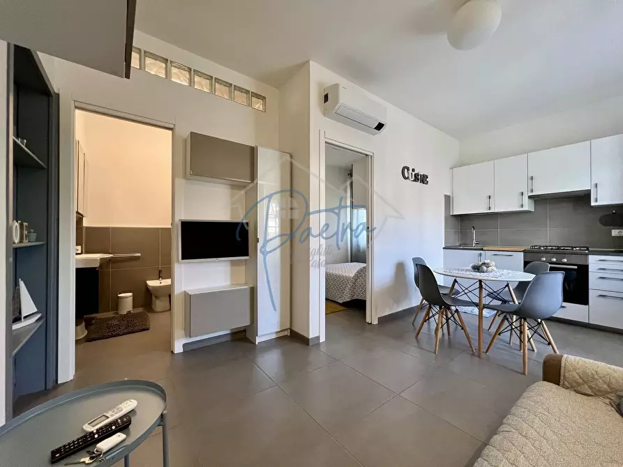 Immagine 8 di Appartamento in affitto  a Massa