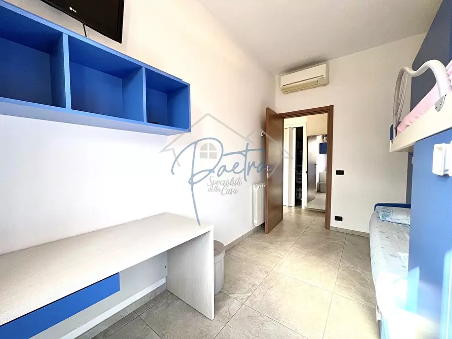 Immagine 26 di Appartamento in affitto  a Massa