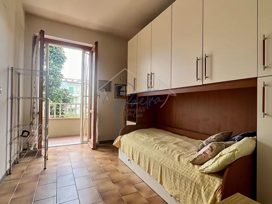 Immagine 10 di Appartamento in affitto  a Massa