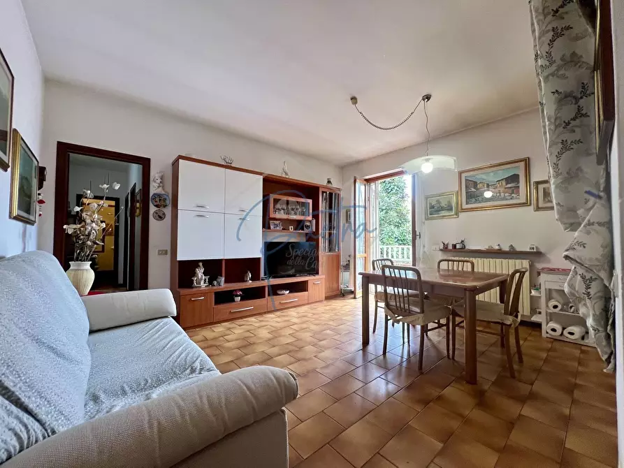 Immagine 9 di Appartamento in affitto  a Massa