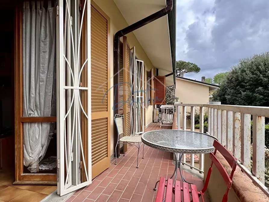 Immagine 1 di Appartamento in affitto  a Massa