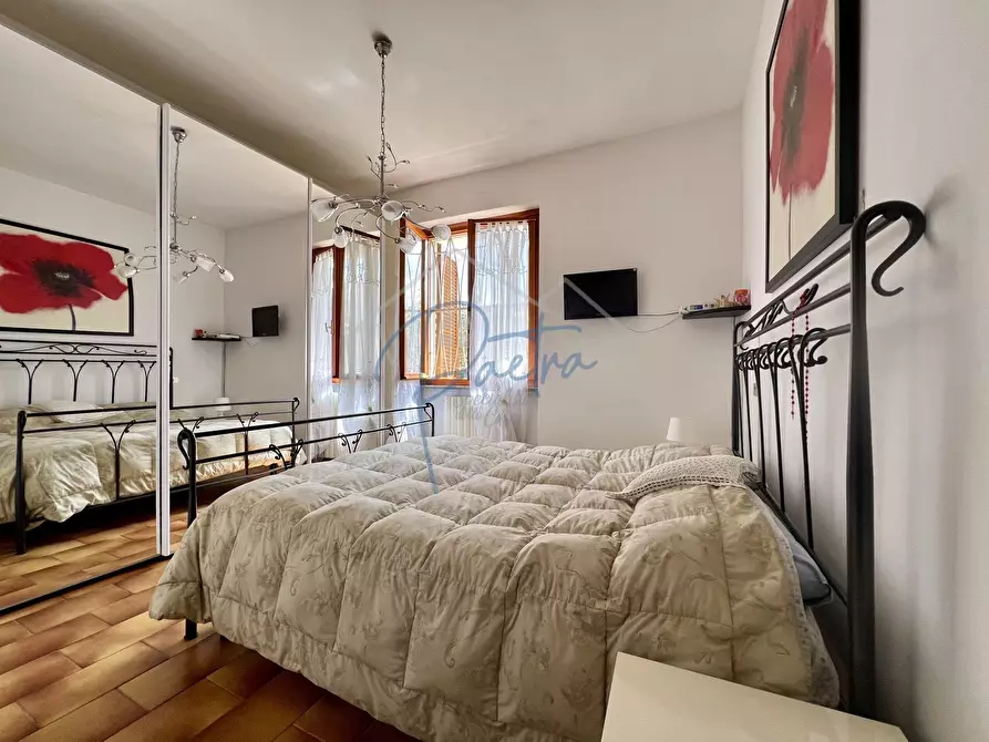 Immagine 12 di Appartamento in affitto  a Massa