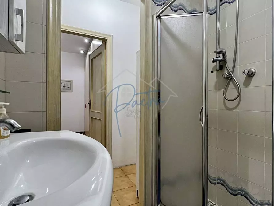 Immagine 33 di Appartamento in affitto  a Massa