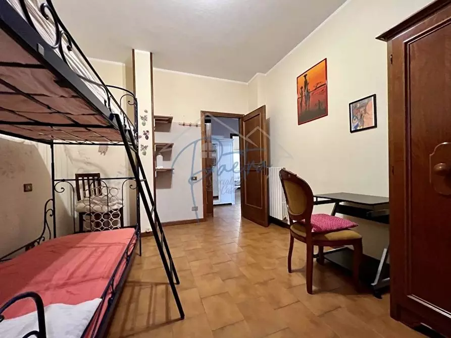 Immagine 12 di Appartamento in vendita  a Massa