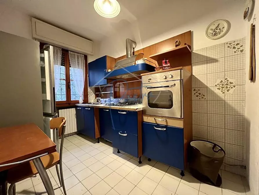 Immagine 7 di Appartamento in vendita  a Massa