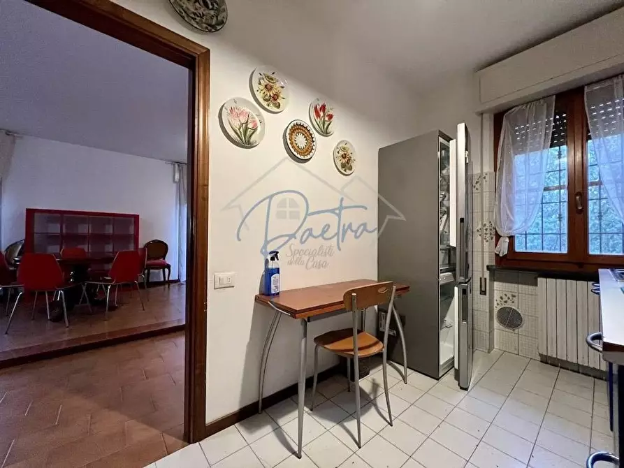 Immagine 8 di Appartamento in vendita  a Massa