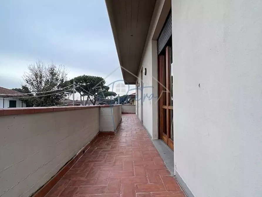 Immagine 23 di Appartamento in vendita  a Massa