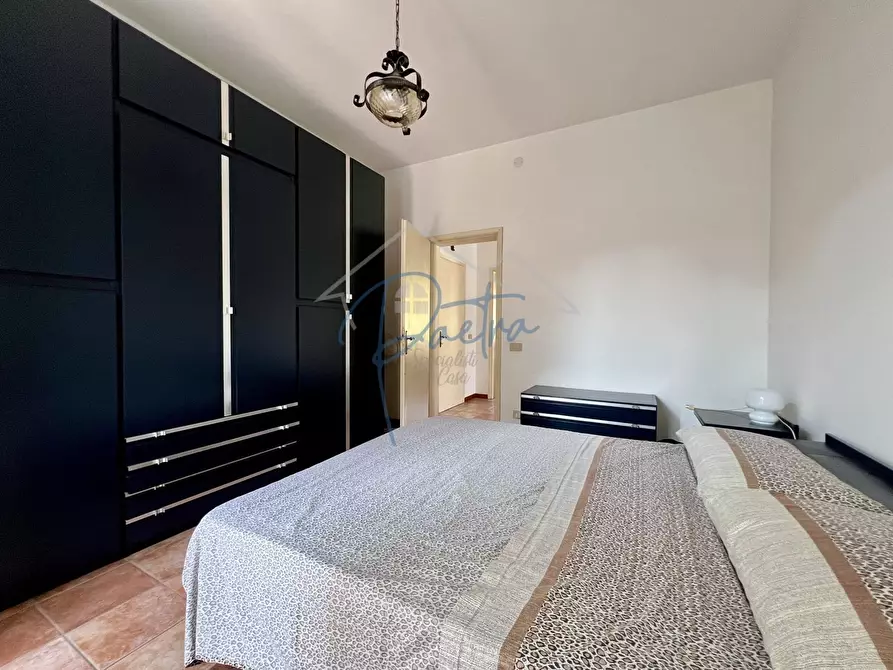 Immagine 12 di Appartamento in affitto  a Massa