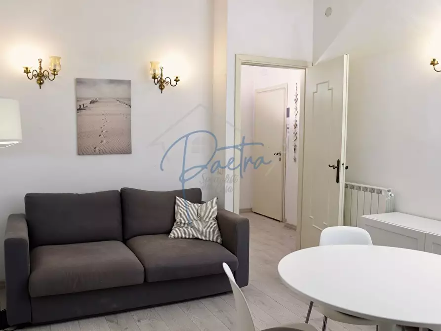 Immagine 1 di Appartamento in vendita  a Massa