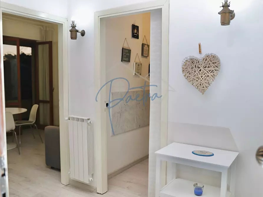 Immagine 2 di Appartamento in vendita  a Massa