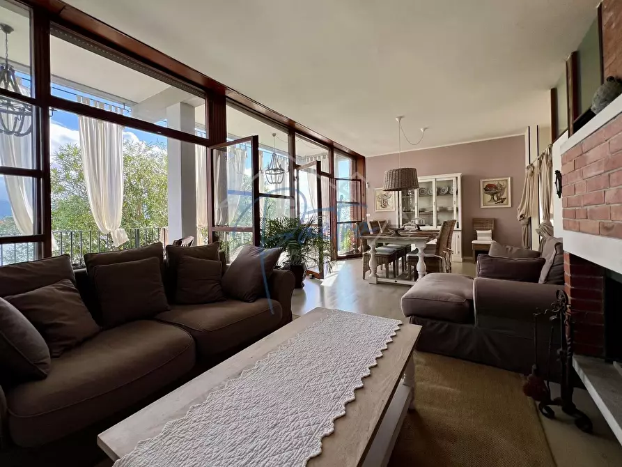 Immagine 2 di Appartamento in affitto  a Ameglia