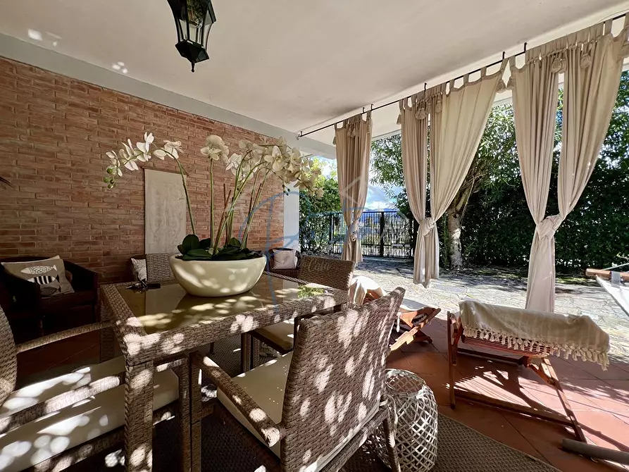 Immagine 55 di Appartamento in affitto  a Ameglia