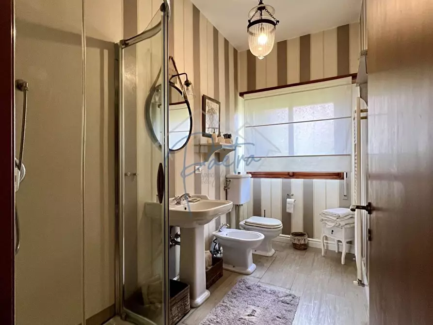 Immagine 46 di Appartamento in affitto  a Ameglia