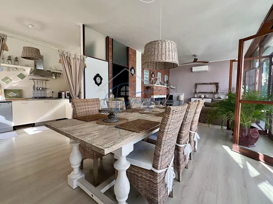 Immagine 12 di Appartamento in affitto  a Ameglia