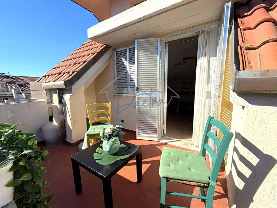 Immagine 1 di Mansarda in vendita  a Massa