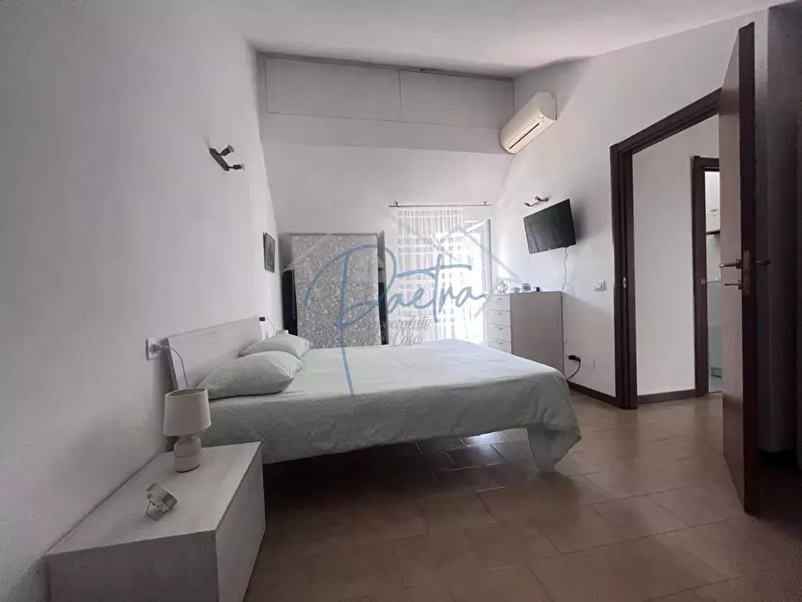 Immagine 17 di Mansarda in vendita  a Massa