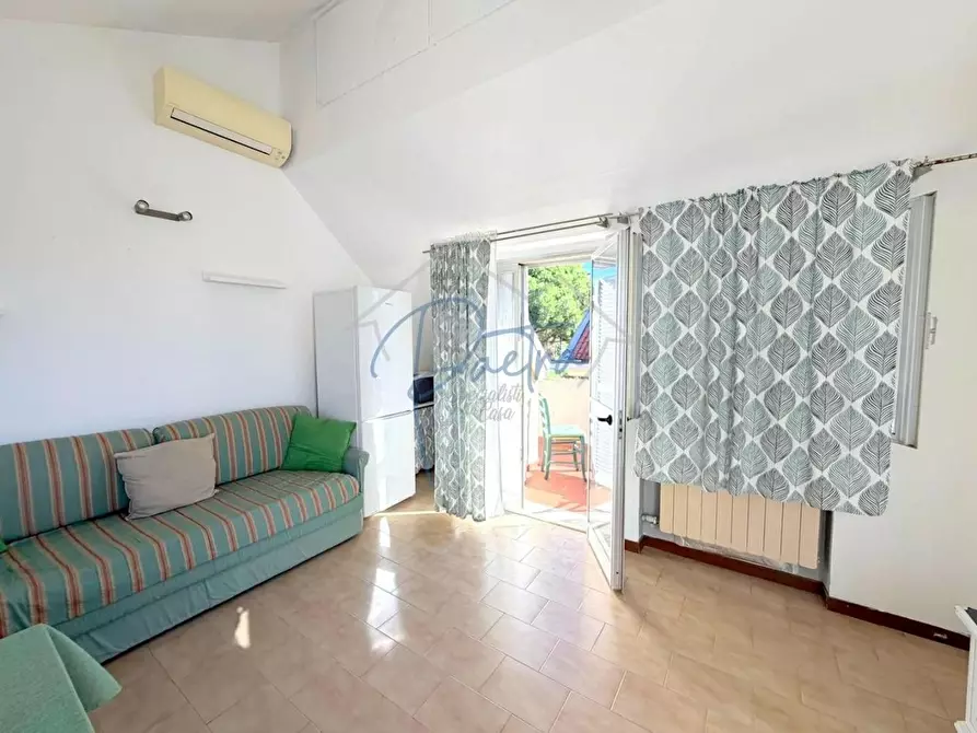 Immagine 12 di Mansarda in vendita  a Massa